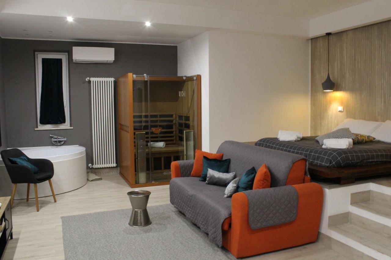Aparthotel La Petite Famille Corchiano Esterno foto