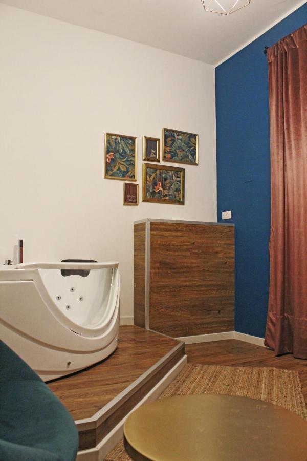 Aparthotel La Petite Famille Corchiano Esterno foto